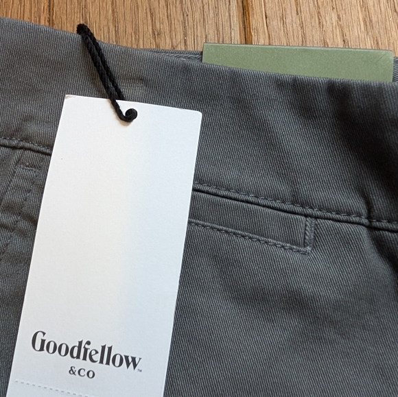 NWT Mens Goodfellow Gray Straight Leg Chino Dress Pants Size 36x32 - Picture 4 of 5